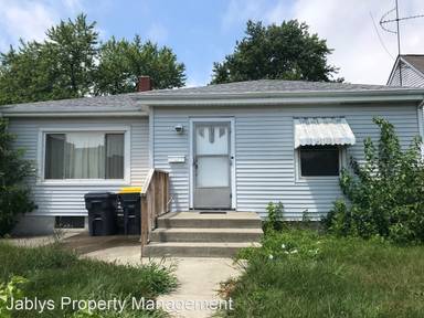 Main picture of 1611 Poplar St