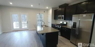 Main picture of 45 S Main St