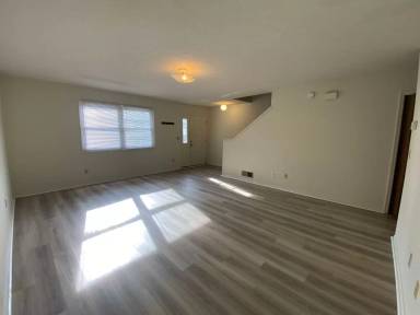Main picture of 414 W Northlane Dr