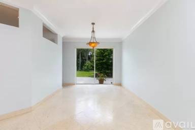 Main picture of 3626 Newport Ave