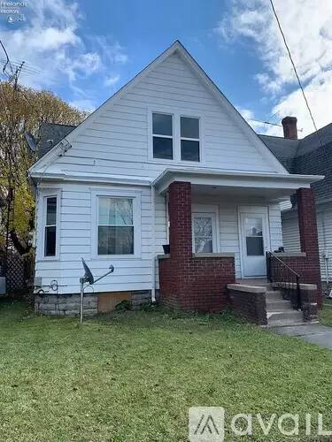 Main picture of 1528 Hayes Ave