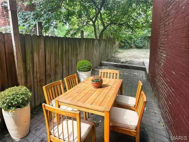Main picture of 3658 Salena St