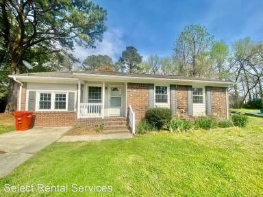 Main picture of 702 Briarwood Rd