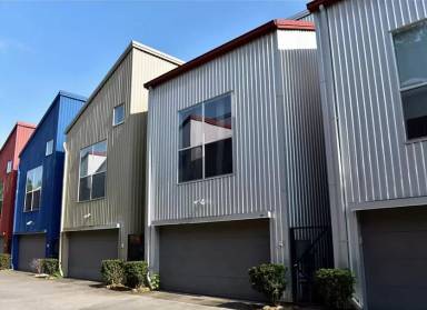 Main picture of 241 Maynard Ter SE