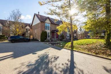 Main picture of 2428 Grandview Ave