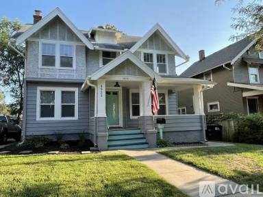 Main picture of 4923 Chicago St