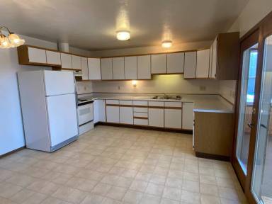 Main picture of E428 Bay Ln