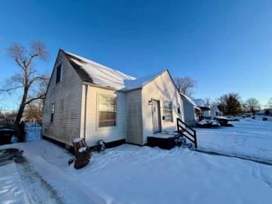 Main picture of 9056 Fielding St