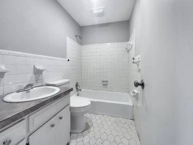 Main picture of 542 Ashe Ave