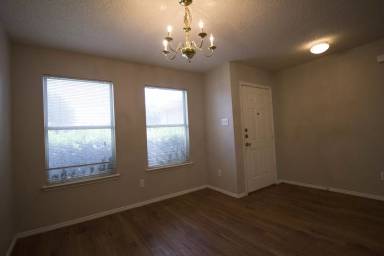 Main picture of 2321 Southway