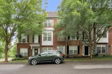 Main picture of 8242 Lenox Creekside Dr