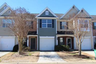 Main picture of 912 Magnolia Leaf Dr