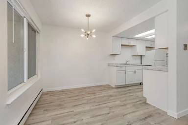 Main picture of 7925 236th St SW