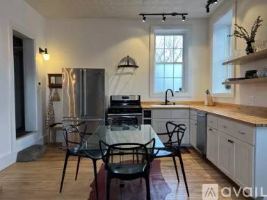 Main picture of 237 Cumberland Ave