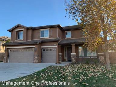 Main picture of 29675 Ski Ranch St