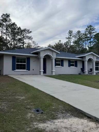 Main picture of 9094 N Peachtree Way