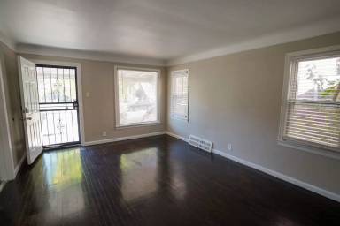 Main picture of 8606 Cloverlawn St