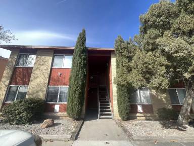 Main picture of 10733 Prospect Ave NE