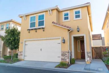 Main picture of 7082 N Refinement Dr