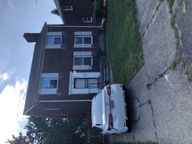 Main picture of 3999 Bedford St