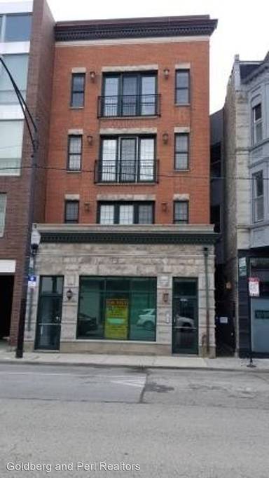 Main picture of 2650 N Halsted St