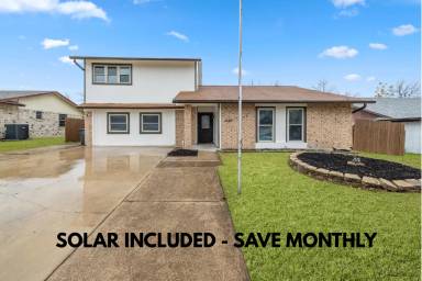 Main picture of 2412 Botanical Dr
