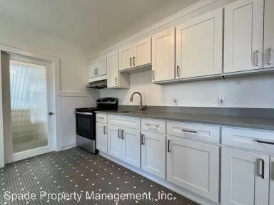 Main picture of 731 W Pine St