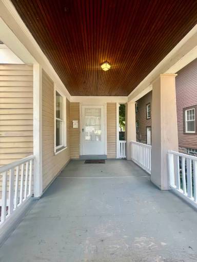 Main picture of 219 Shelter St