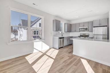 Main picture of 36 Stony Hill Rd