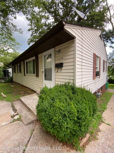 Main picture of 10098 Castle Dr