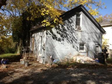 Main picture of 541 S 4th St