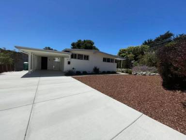 Main picture of 830 Avalon Pl