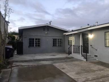 Main picture of 1325 W Parade St