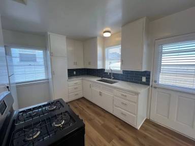 Main picture of 224 11th Pl