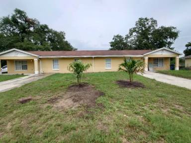 Main picture of 13444 Johnson St