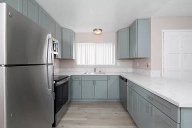 Main picture of 12504 Oak Knoll Rd