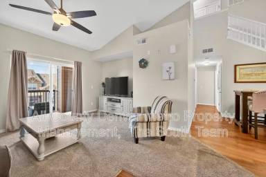 Main picture of 10061 W Victoria Pl