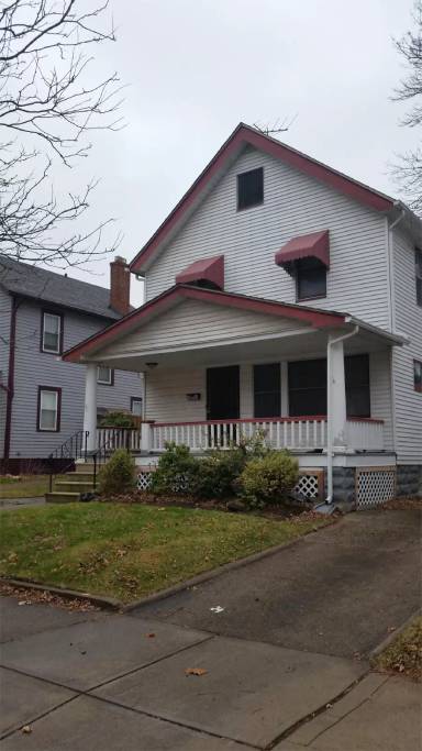 Main picture of 1088 E 177th St