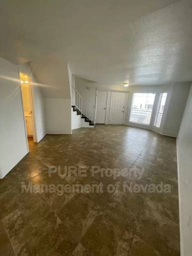 Main picture of 1907 Natalee Dr