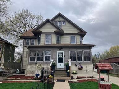 Main picture of 516 E Walworth Ave