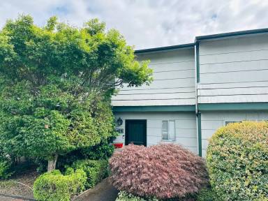 Main picture of 345 NE 105th St