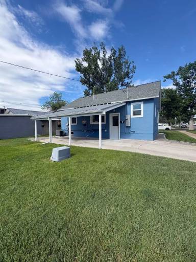 Main picture of 119 4th Ave