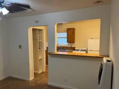 Main picture of 506 S Pershing St