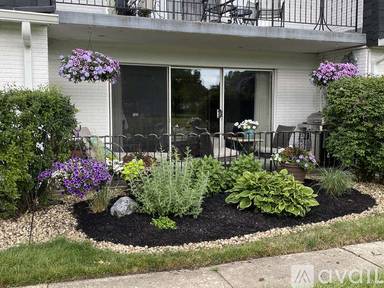 Main picture of 1115 Royal Saint George Dr