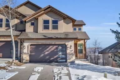 Main picture of 1490 W Alpine Ave