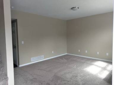 Main picture of 500 W Pine St - C