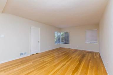 Main picture of 226 Orange