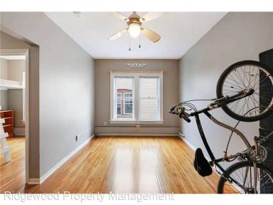 Main picture of 1821 1st Ave S
