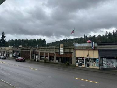 Main picture of 296 Sussex Ave W