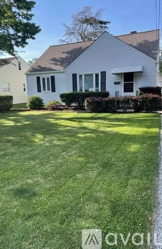 Main picture of 22120 Westwood Rd